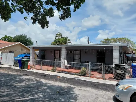 2140 NW 1st Terrace Miami FL 33125
