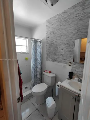 2140 NW 1st Terrace Miami FL 33125