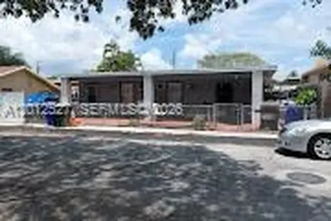2140 NW 1st Terrace Miami FL 33125