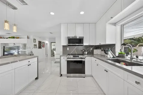 14234 SW 75th Terrace Miami FL 33183