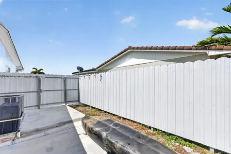 14234 SW 75th Terrace Miami FL 33183