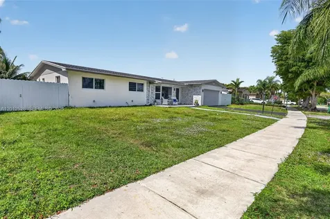 14234 SW 75th Terrace Miami FL 33183