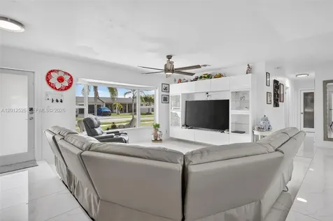 14234 SW 75th Terrace Miami FL 33183