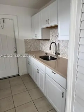 1074 NW 27th Street Miami FL 33127