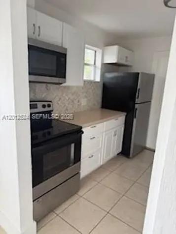 1074 NW 27th Street Miami FL 33127