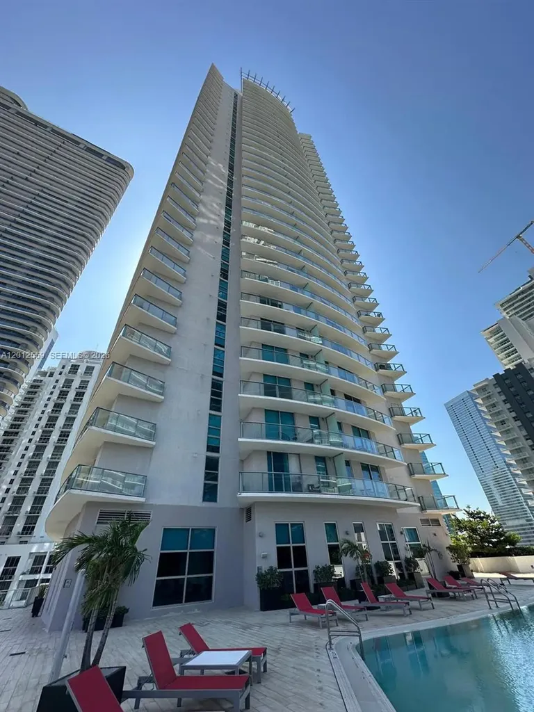 1100 S Miami Avenue Miami FL 33130