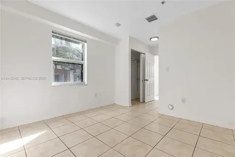 520 SW 5th Street Miami FL 33130