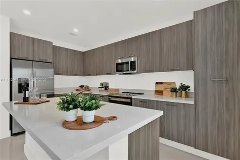 13642 SW 157th Place Miami FL 33196