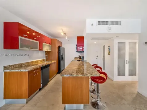 100 Lincoln Road Miami Beach FL 33139