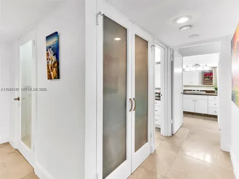 100 Lincoln Road Miami Beach FL 33139