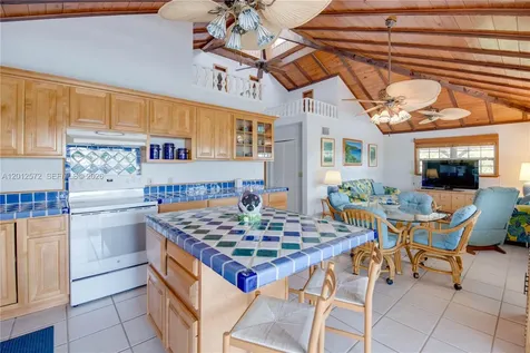 29662 Independence Avenue Big Pine FL 33043
