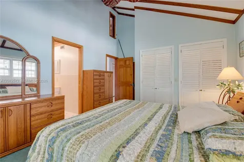 29662 Independence Avenue Big Pine FL 33043