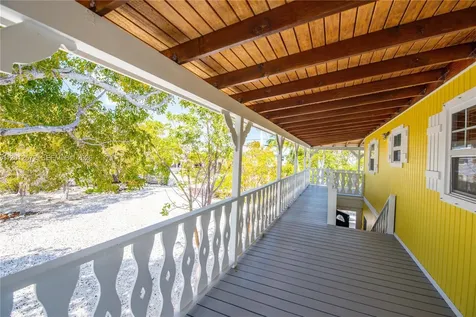 29662 Independence Avenue Big Pine FL 33043