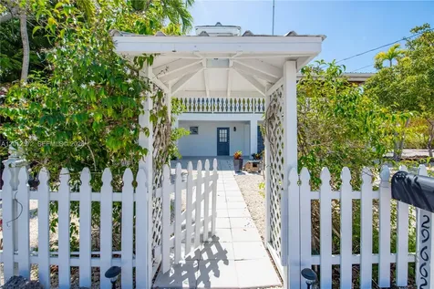 29662 Independence Avenue Big Pine FL 33043