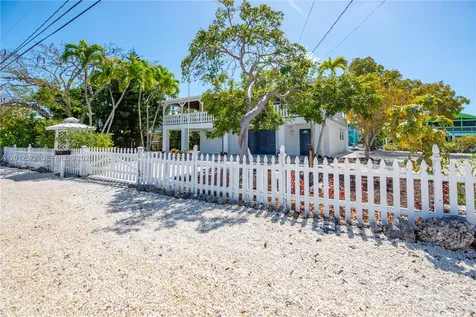 29662 Independence Avenue Big Pine FL 33043