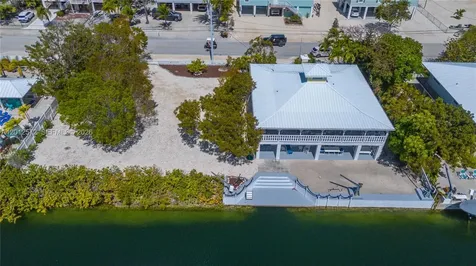 29662 Independence Avenue Big Pine FL 33043