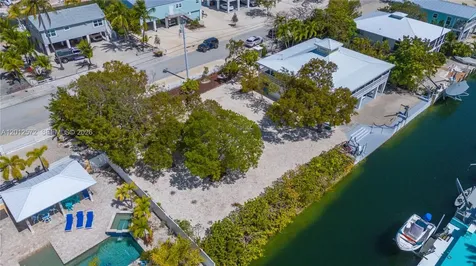 29662 Independence Avenue Big Pine FL 33043