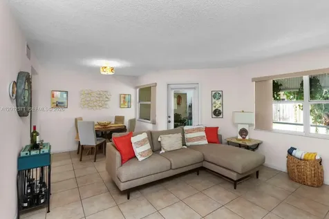 2281 SE 27th Drive Homestead FL 33035
