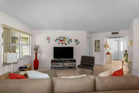 2281 SE 27th Drive Homestead FL 33035