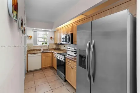2281 SE 27th Drive Homestead FL 33035