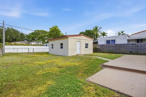 461 Plover Avenue Miami Springs FL 33166