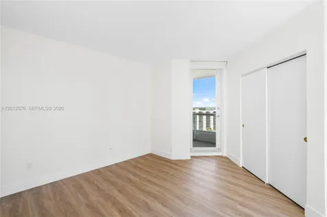 21055 Yacht Club Drive Aventura FL 33180