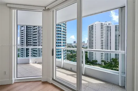 21055 Yacht Club Drive Aventura FL 33180