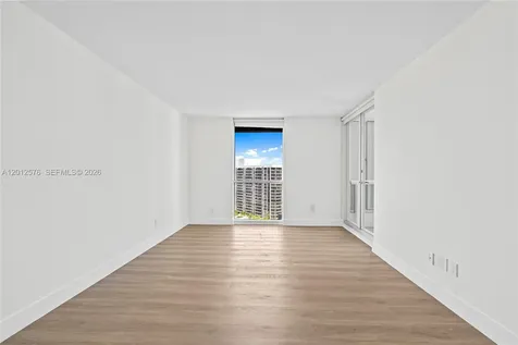 21055 Yacht Club Drive Aventura FL 33180