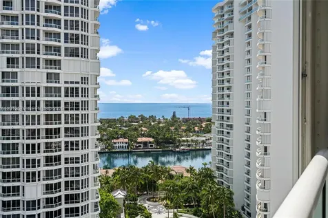 21055 Yacht Club Drive Aventura FL 33180