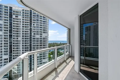 21055 Yacht Club Drive Aventura FL 33180