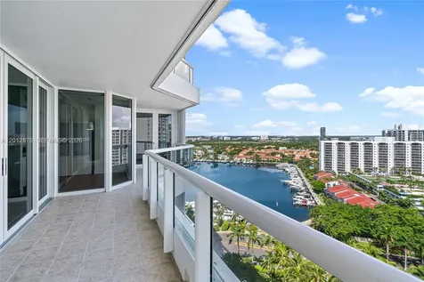 21055 Yacht Club Drive Aventura FL 33180