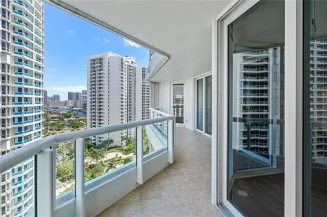 21055 Yacht Club Drive Aventura FL 33180