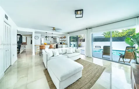 330 SW 133rd Place Miami FL 33184
