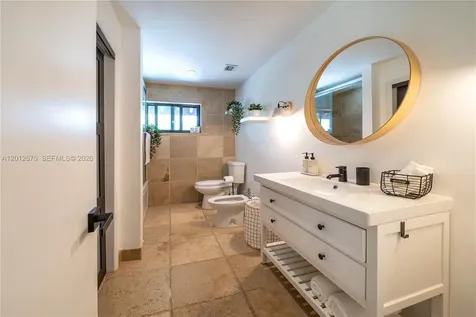 330 SW 133rd Place Miami FL 33184