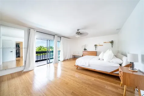 330 SW 133rd Place Miami FL 33184