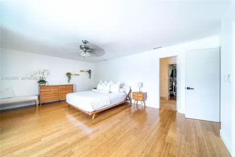 330 SW 133rd Place Miami FL 33184