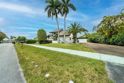 330 SW 133rd Place Miami FL 33184