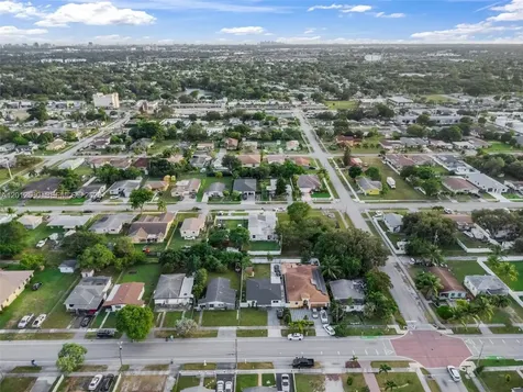 4530 SW 25th Street West Park FL 33023