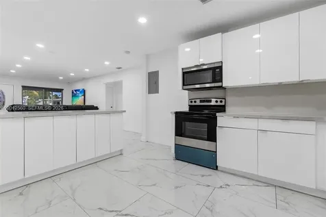 4530 SW 25th Street West Park FL 33023