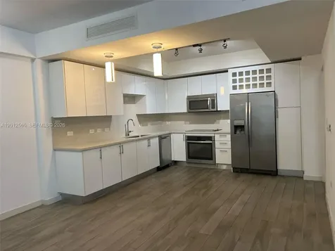 999 SW 1st Avenue Miami FL 33130