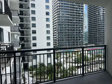 999 SW 1st Avenue Miami FL 33130