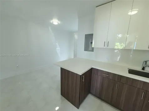 1646 NW 1st Place Miami FL 33136