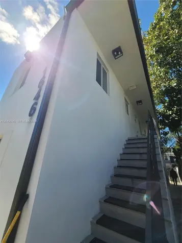 1646 NW 1st Place Miami FL 33136