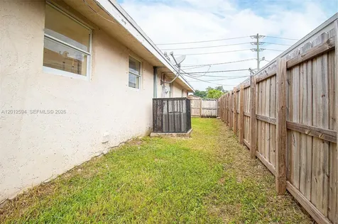 455 NW 14th Street Florida City FL 33034