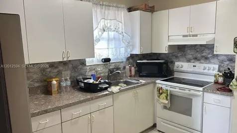 455 NW 14th Street Florida City FL 33034