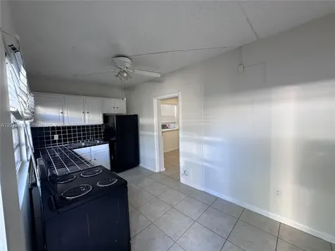 2443 Cleveland Street Hollywood FL 33020
