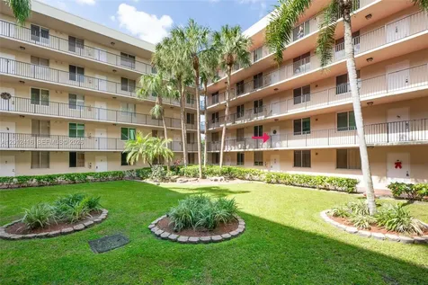 3149 Riverside Drive Coral Springs FL 33065