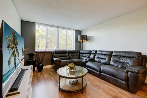3149 Riverside Drive Coral Springs FL 33065