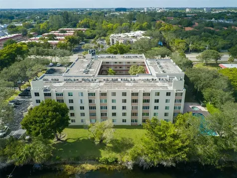 3149 Riverside Drive Coral Springs FL 33065