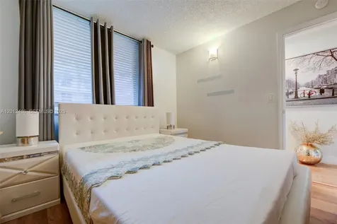3149 Riverside Drive Coral Springs FL 33065